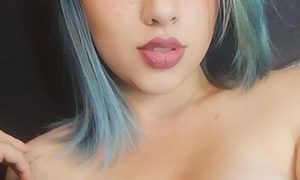 MaiiAngel naked before webcam in live video chat