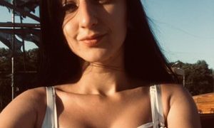 MissSmitt naked before webcam in live video chat