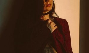 MousseSg naked before webcam in live video chat