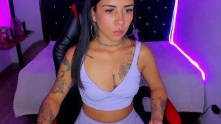 pervertlykloe nude on cam in her Live Sex Chat