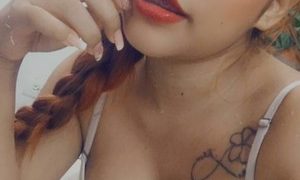 Rosee_ naked before webcam in live video chat