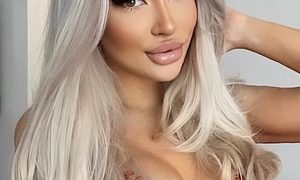 SophiaSins naked before webcam in live video chat