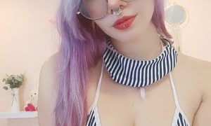 Sophie_pink18 naked before webcam in live video chat
