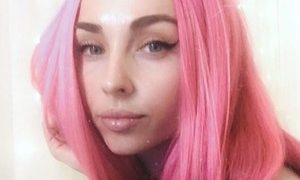 Tsu_Naa_Mi naked before webcam in live video chat