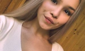 WendyOrtons naked before webcam in live video chat