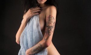 WendySharon naked before webcam in live video chat