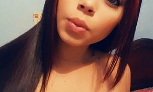 Zatiemoree naked before webcam in live video chat
