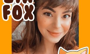ZiaFox naked before webcam in live video chat
