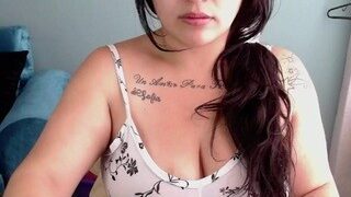 hellenwoker nude on cam in her Live Sex Chat