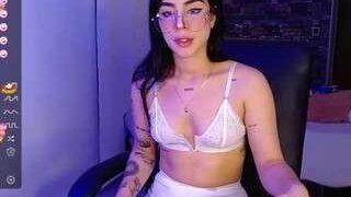 issa-montufar nude on cam in her Live Sex Chat