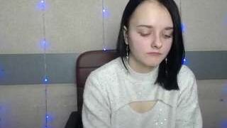 AmeliaCharming nude on cam in her Live Sex Chat