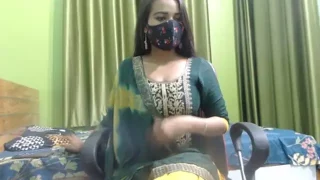 wildbabes naked on cam for live sex chat