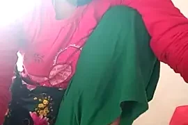 Aditi– naked on cam for live sex chat