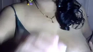Amisha_bhabhi naked on cam for live sex chat