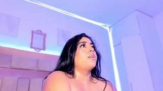 Heidy nude on webcam in Live Sex Chat