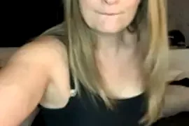 HoneyBluex naked on cam for live sex chat