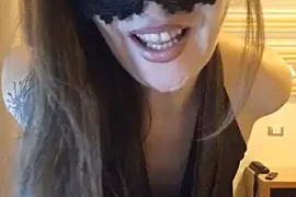 Melanya83 naked on cam for live sex chat