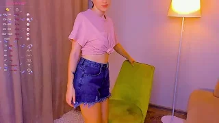 CurlySuee naked on cam for live sex chat