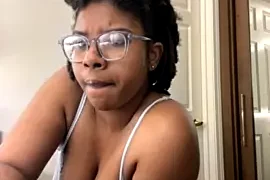 feistyariess naked on cam for live sex chat