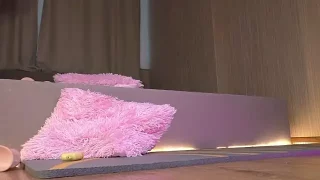 Queenelia naked on cam for live sex chat