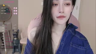 Aurora_99 naked on cam for live sex chat