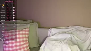 aveme_melissa naked on cam for live sex chat