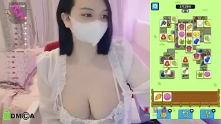 HuiZi_0ooo0 naked on cam for live sex chat
