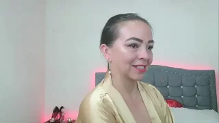 LiaDumond naked on cam for live sex chat