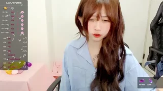 Sophia-july naked on cam for live sex chat