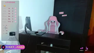 yinetford naked on cam for live sex chat