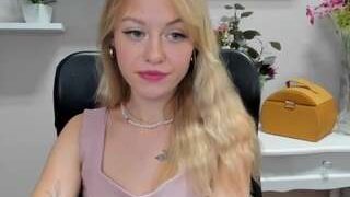 CindyBeauty nude on webcam in Live Sex Chat