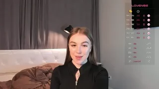 CinnaMoonf naked on cam for live sex chat