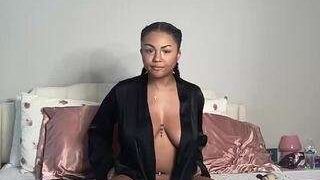 cumforcamilla nude on webcam in Live Sex Chat