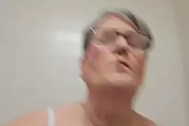 DEESPRETTIES naked on cam for live sex chat