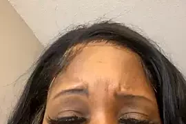 juicythic naked on cam for live sex chat