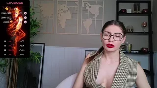 KhatyRoss naked on cam for live sex chat