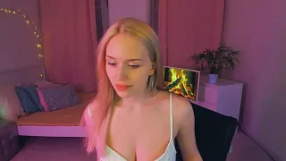 Linda_Roxy naked on cam for live sex chat