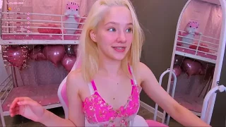 Little__Dream naked on cam for live sex chat