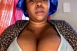 Mandy-101 naked on cam for live sex chat