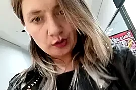 Violet-x naked on cam for live sex chat