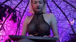 CyberXGoddess nude on webcam in Live Sex Chat