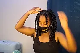HoneyButterSweet naked on cam for live sex chat