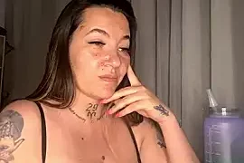 joana29gomes naked on cam for live sex chat