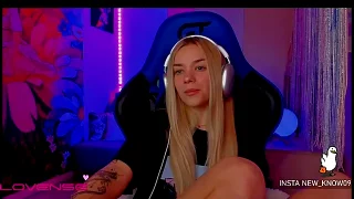 KittyImpressive naked on cam for live sex chat