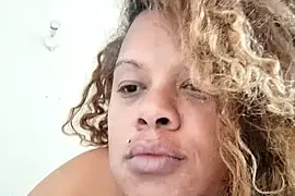 MaitresseSandra naked on cam for live sex chat