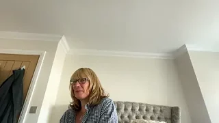 NaughtyTraceyCougar naked on cam for live sex chat