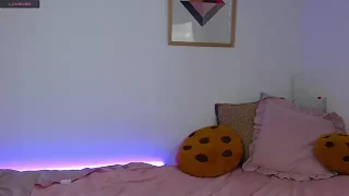 Nicole_blonde0 naked on cam for live sex chat