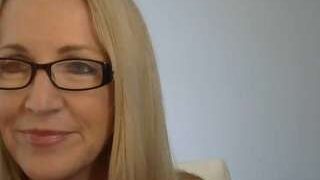 SexyMissAva nude on webcam in Live Sex Chat