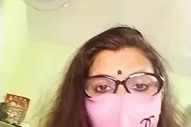 SHALINI_GEE naked on cam for live sex chat