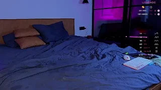 WOW-PeaCH-Girl naked on cam for live sex chat